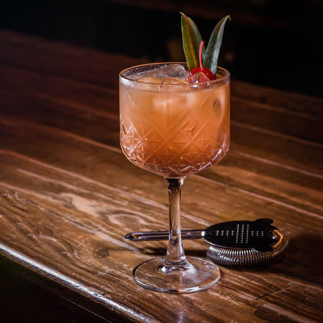 Gin Gin Plaza Satélite 40