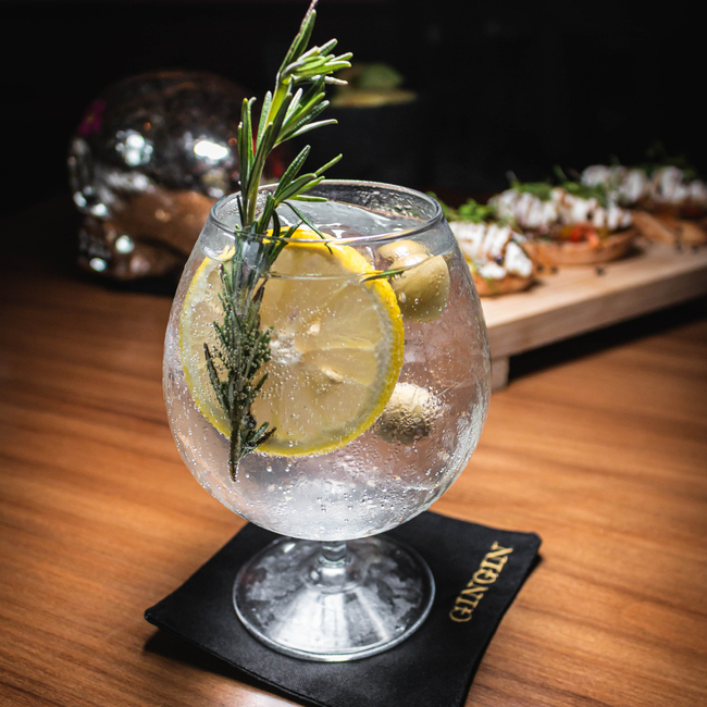Gin Gin Plaza Satélite 26