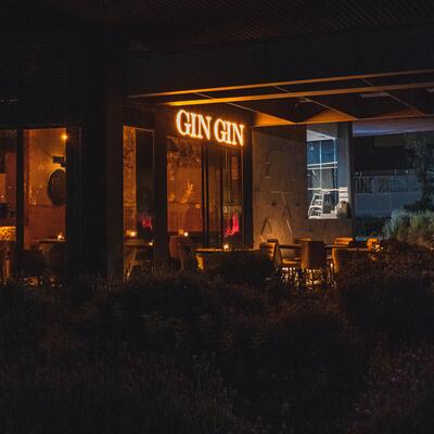 Gin Gin Plaza Satélite 25