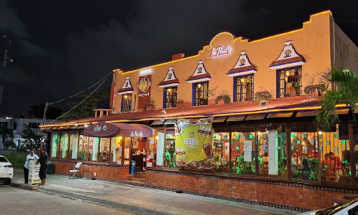 Restaurante La Parrilla Yaxchilán Cancún