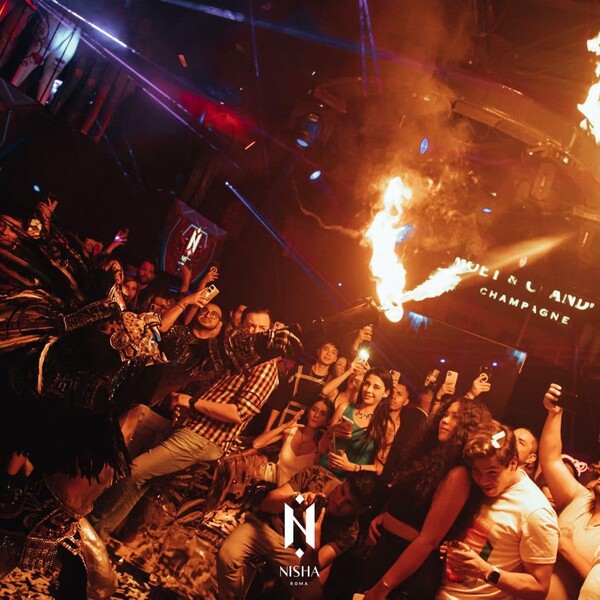 Nisha Club Roma 10