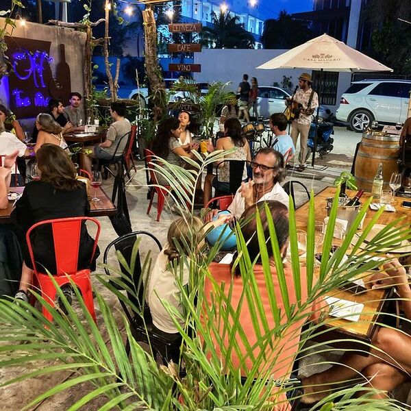 Restaurante Off The Vine Tulum 9