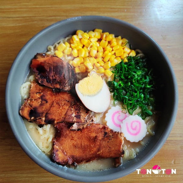 Restaurante Ton Ton Ramen Roma  11
