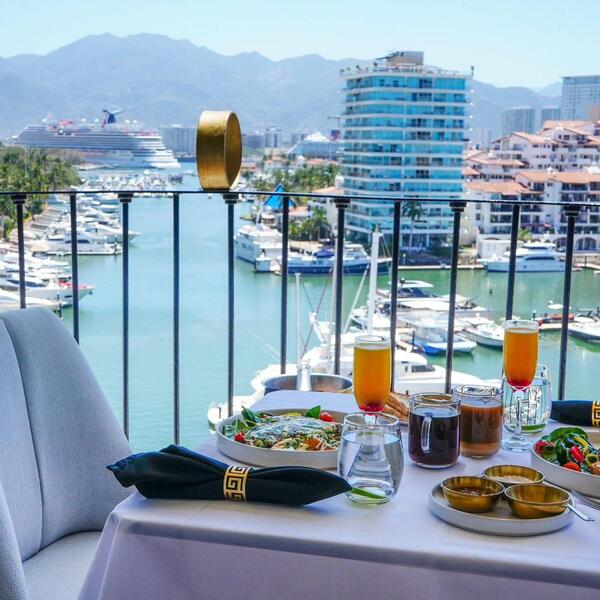 El Faro Marina Vallarta 8