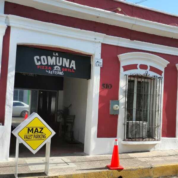 La Comuna Pizza and Grill by Artesanos Mazatlán 7
