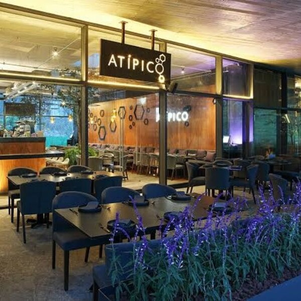 Restaurante ATIPICO La Mexicana 8