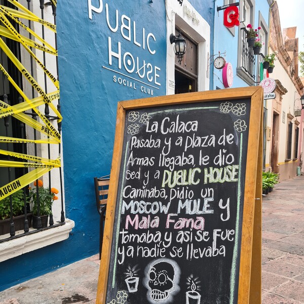 Public House Social Club Querétaro 7