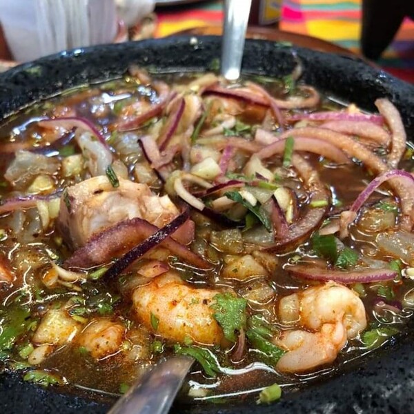 Restaurante Los Mamalones Caucel 13
