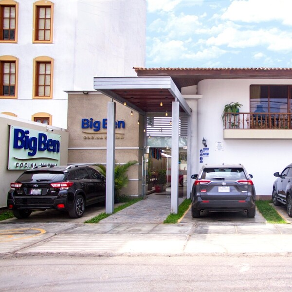 Restaurant Big Ben California Trujillo - foto 1