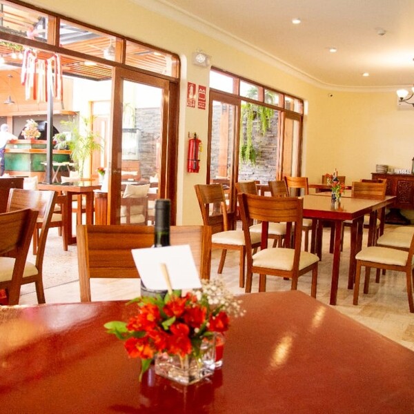 Restaurant Big Ben California Trujillo 5