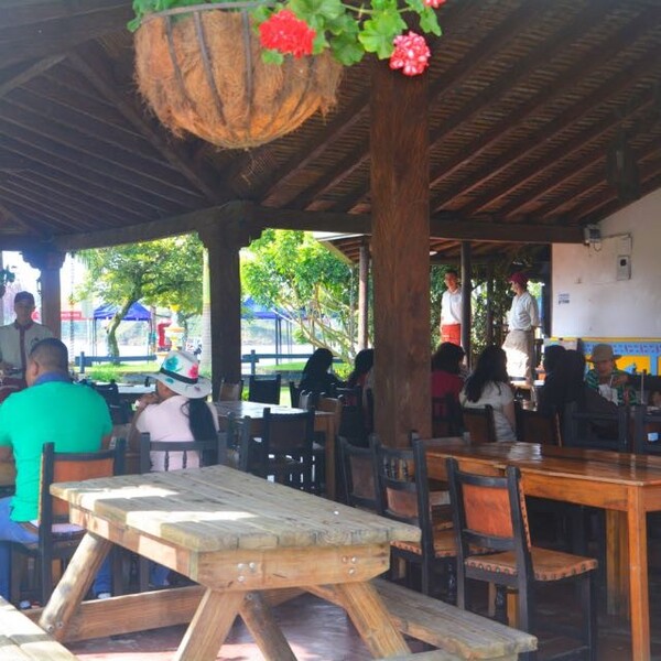 Restaurante Bar El Portal Guatapé 7