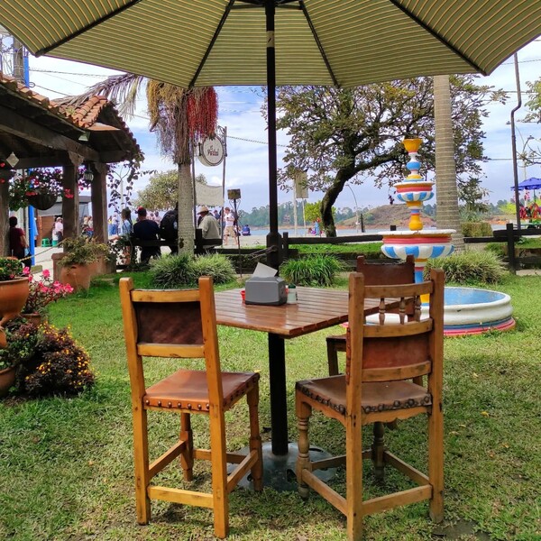 Restaurante Bar El Portal Guatapé 5