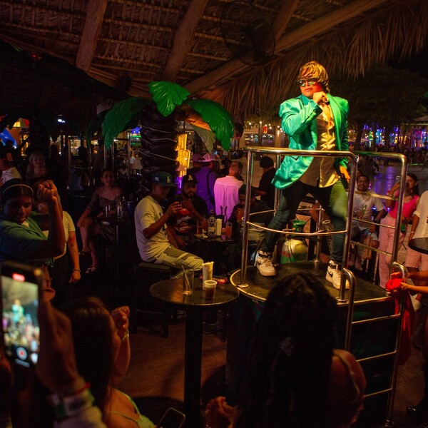 Congo Bar Cancún 12