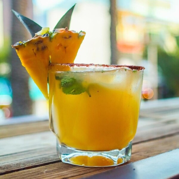 Diecinueve Diez Gastro Cantina Revolución 11