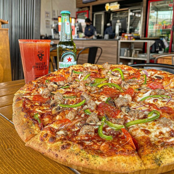 Restaurante Holy Cheese Pachuca 16