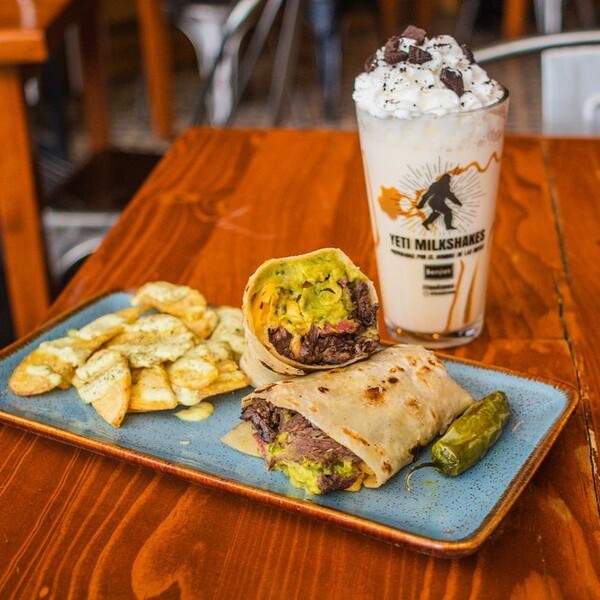 Restaurante Benjie's Revolución  19