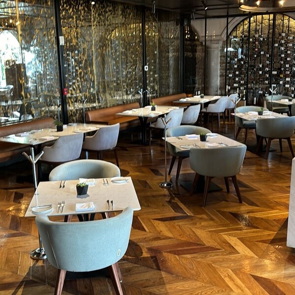 Restaurante Zibu Allende 11