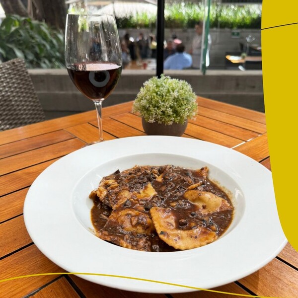 Restaurante La Strada Las Águilas 23