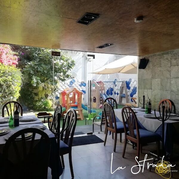 Restaurante La Strada Las Águilas 13