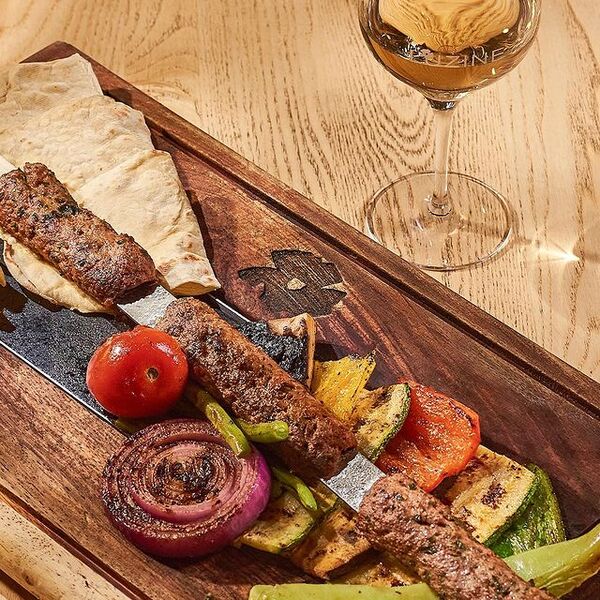 Restaurante Luzine Bosques 24