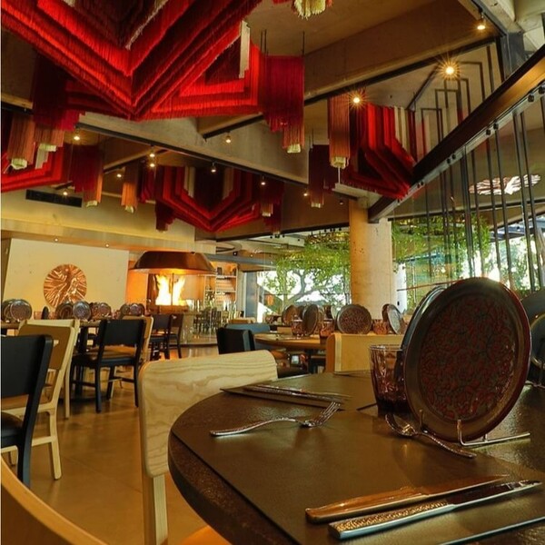 Restaurante Luzine Bosques 9