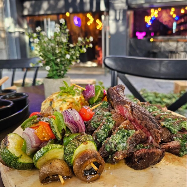 Boludo Parrilla Urbana Nápoles 7