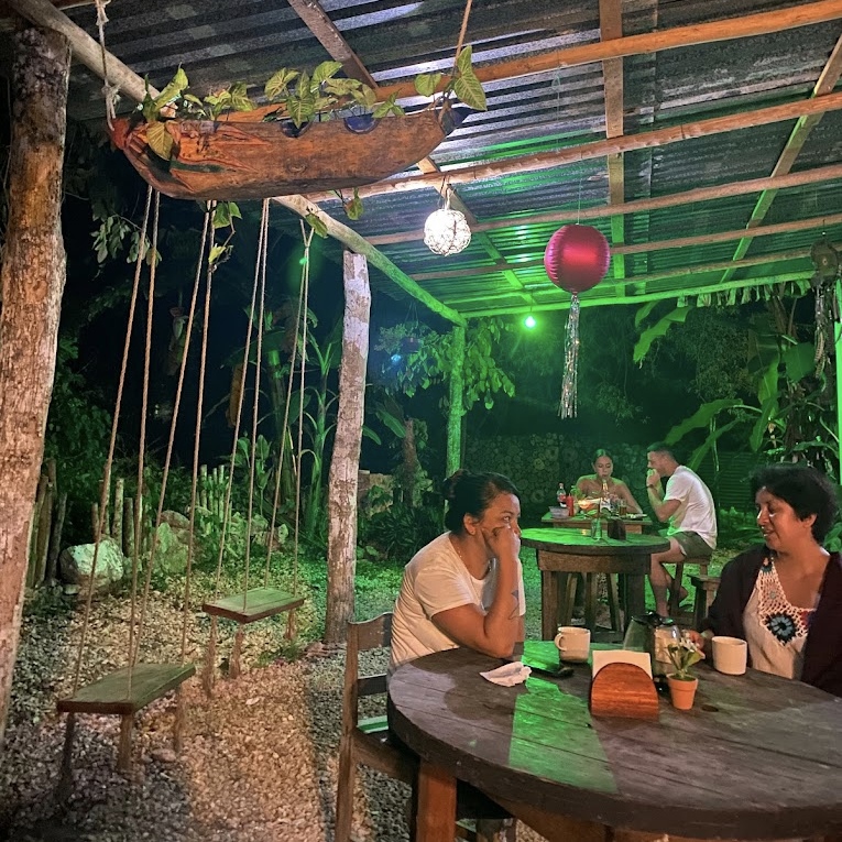 Restaurante Alitas Bacalar 5