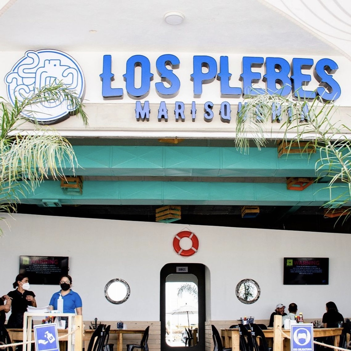 Los Plebes Marisquería Torreón 8