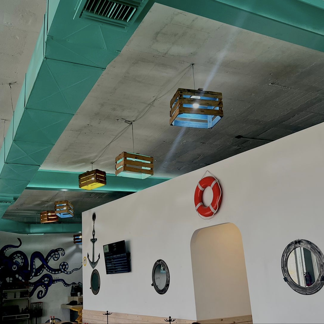 Los Plebes Marisquería Torreón 9