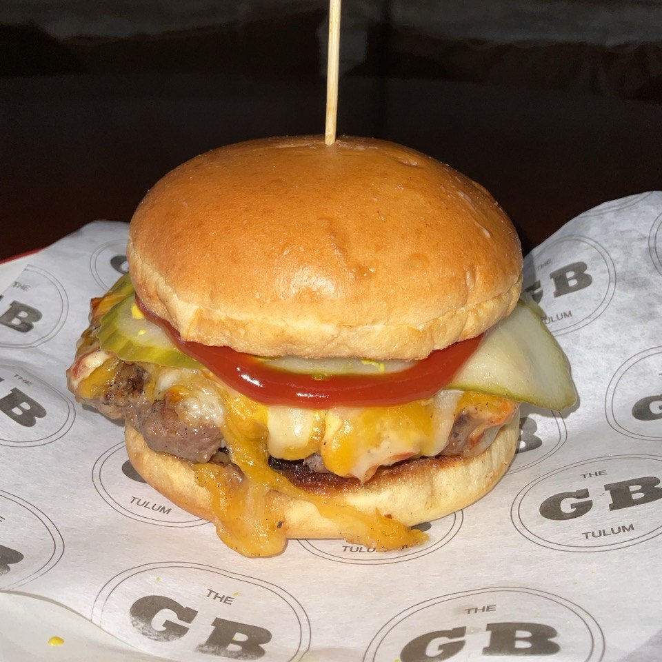 The Good Burger Tulum 9