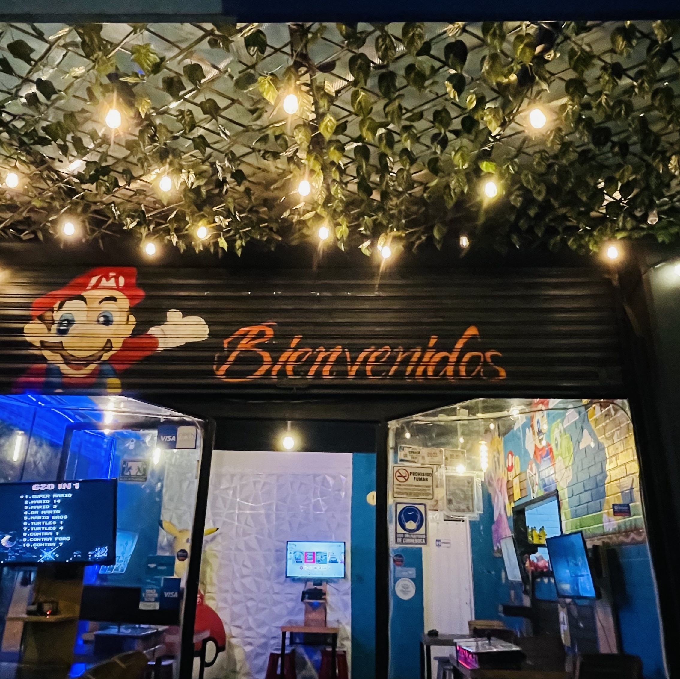 Restaurante Food&Games CDMX  11