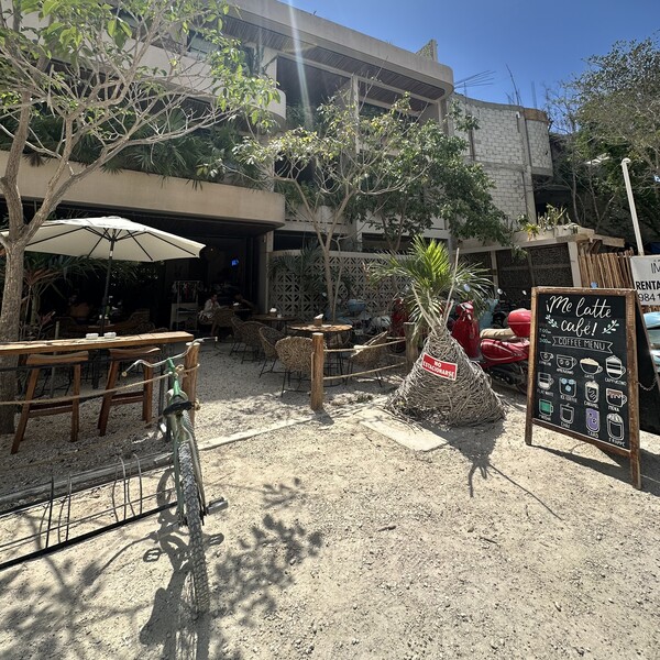 Me Latte Cafe Tulum 6