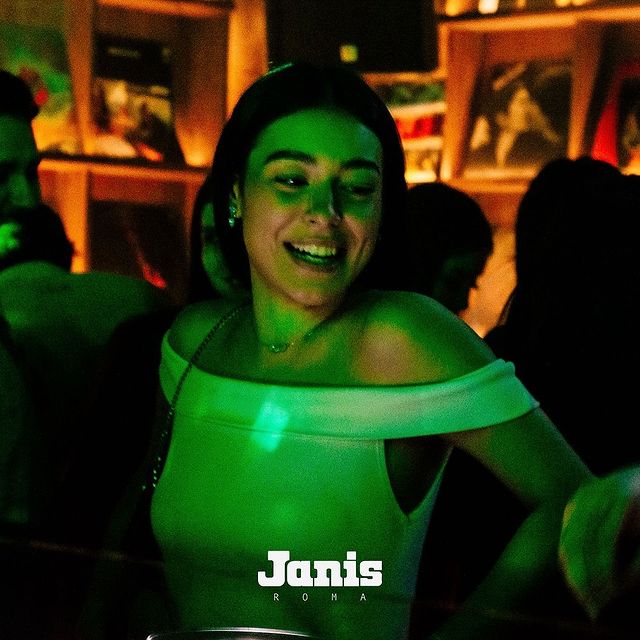 Janis Roma 10
