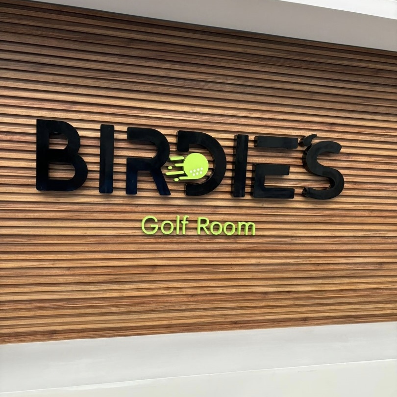 Birdie's Sports Bar & Golf Jilotzingo 6