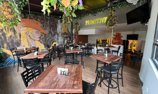 PRIMITIVE GRILL & BBQ Fuentes de Satelite