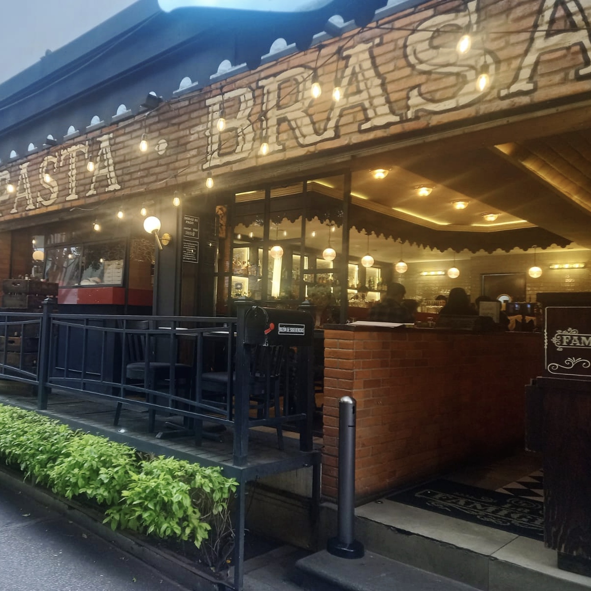 Restaurante La Famiglia Insurgentes 18