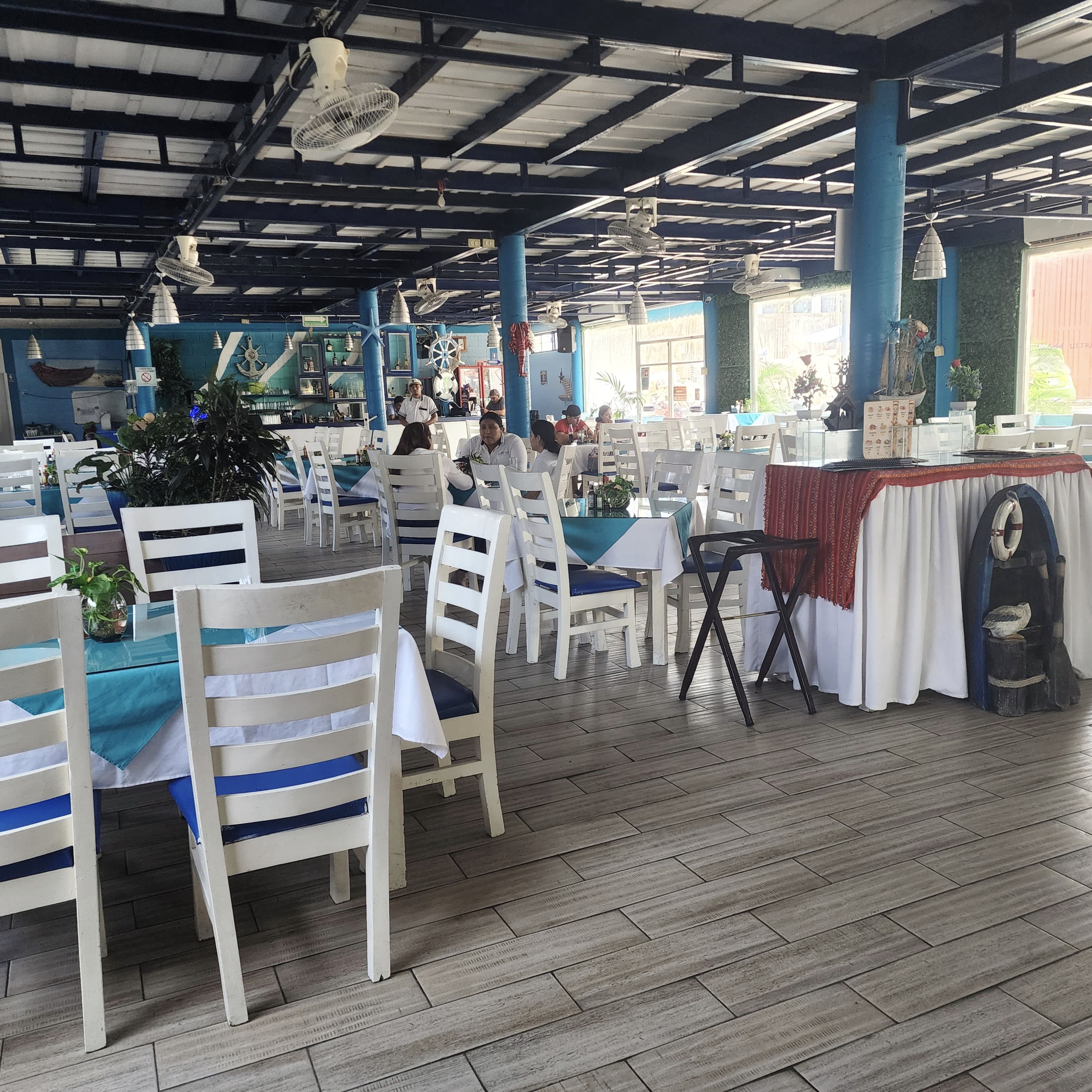 Restaurante El Marino Palenque 7