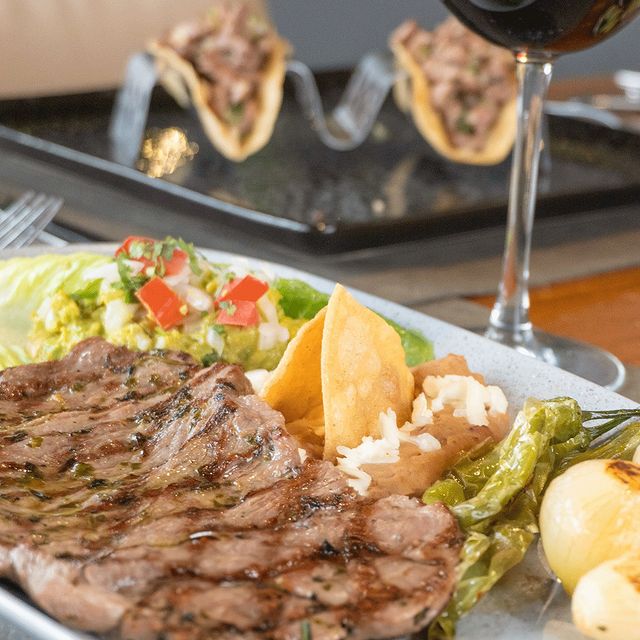 Restaurante Los Canarios Marquis Reforma  22