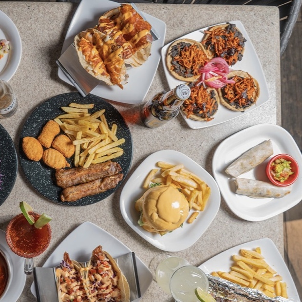 Chemita Bar & Grill Juriquilla 11