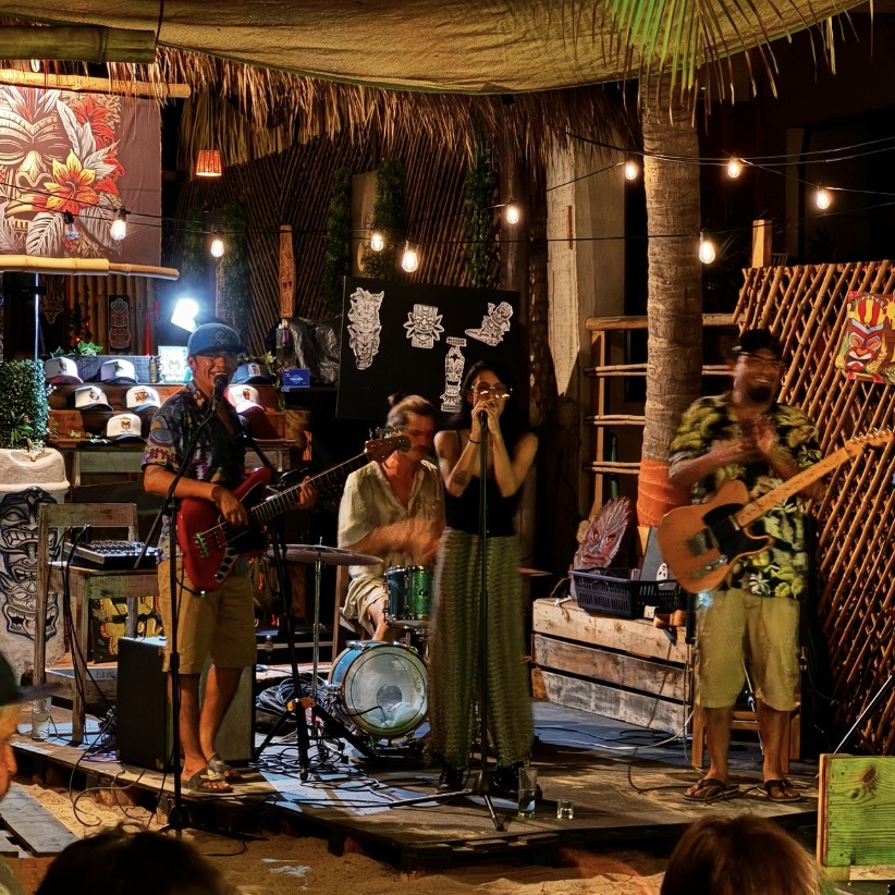 Lucas Tiki Bar Puerto Escondido 7