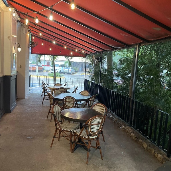 Café Antoinette City Playacar 7