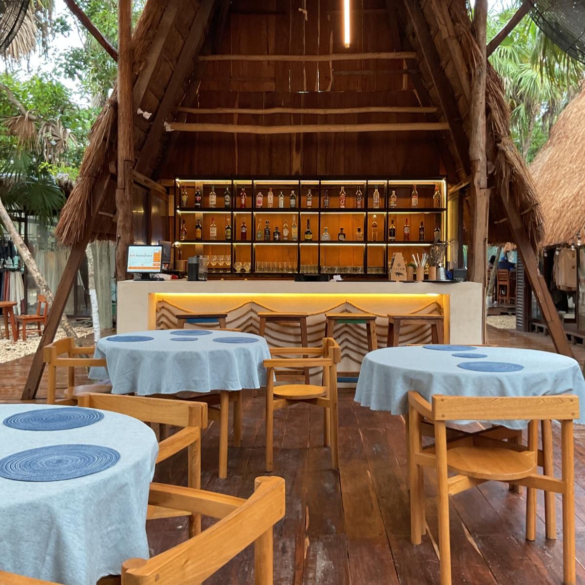 Restaurante Entremuelles Tulum 9