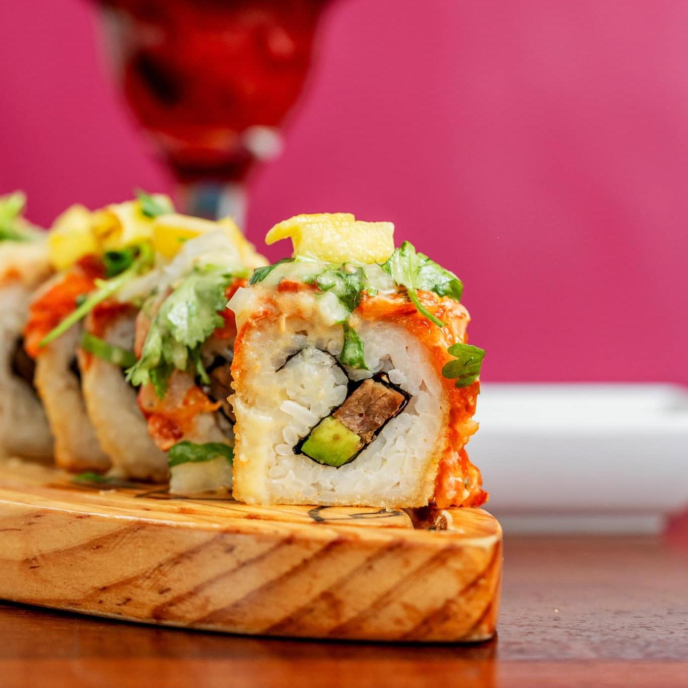 Flamingos Tropical Sushi Acapulco 8