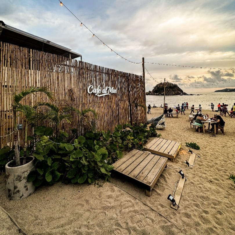 Café al Mar Acapulco  9