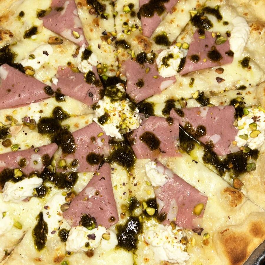IL VINO Pizza al Forno Puebla 10