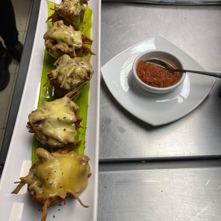 Restaurant D’CUBA Arboledas 6