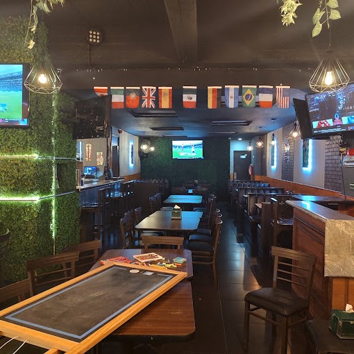 Beer Garden Sports Bar Satélite 5