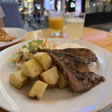 Magguis Grill Craft Beer Perú 9
