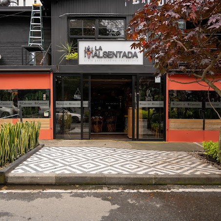 La Malsentada Suc. El Poblado 8
