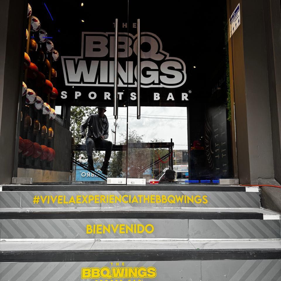 The BBQ Wings Satélite 25
